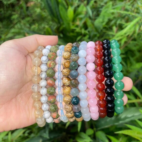 8MM Blue Sunstone Bead Bracelet - Picture 3 of 3